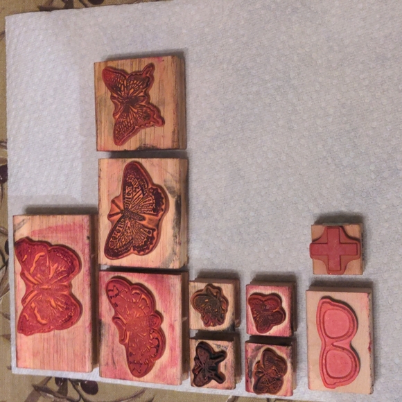 Stamps and ink (butterflies) - Picture 1 of 6